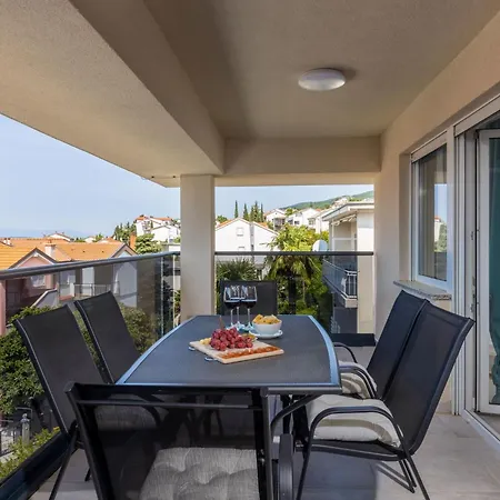 Апартаменты Moderne In Crikvenica Mit Pool By Interhome