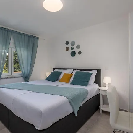 Moderne In Crikvenica Mit Pool By Interhome * Цриквеница