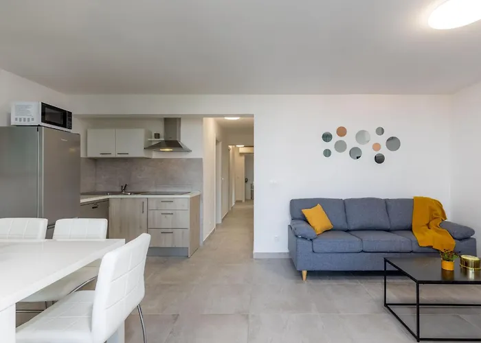 Апартаменты Moderne In Crikvenica Mit Pool By Interhome *