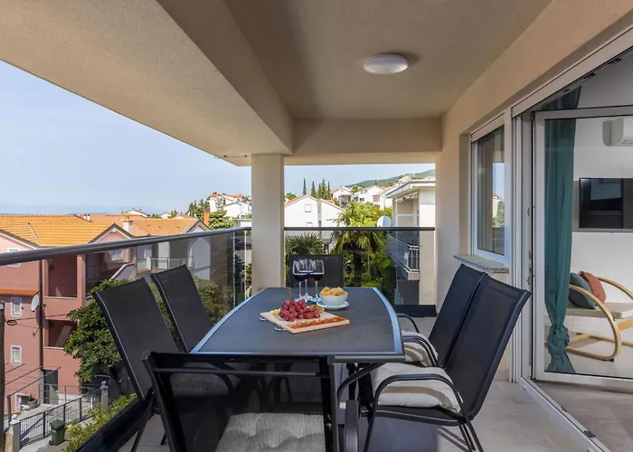 Апартаменты Moderne In Crikvenica Mit Pool By Interhome
