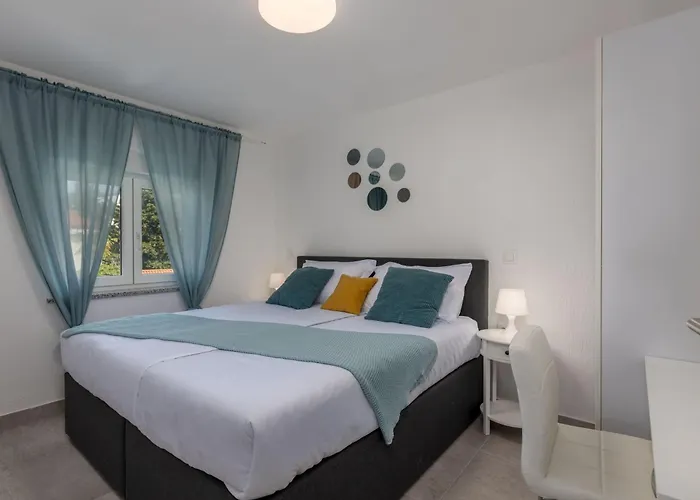 Moderne In Crikvenica Mit Pool By Interhome * تْسْغيكفانِتْسا