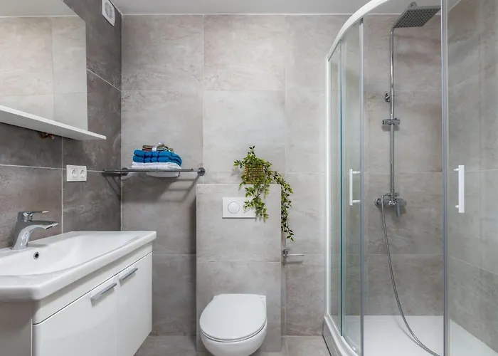 Moderne In Crikvenica Mit Pool By Interhome *
