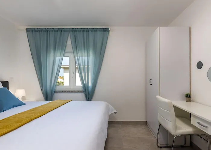Moderne In Crikvenica Mit Pool By Interhome Апартаменты *