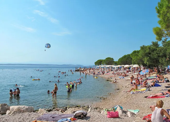 شقة Moderne In Crikvenica Mit Pool By Interhome